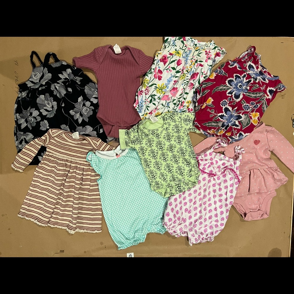 Dresses and Rompers sizes 0-6months